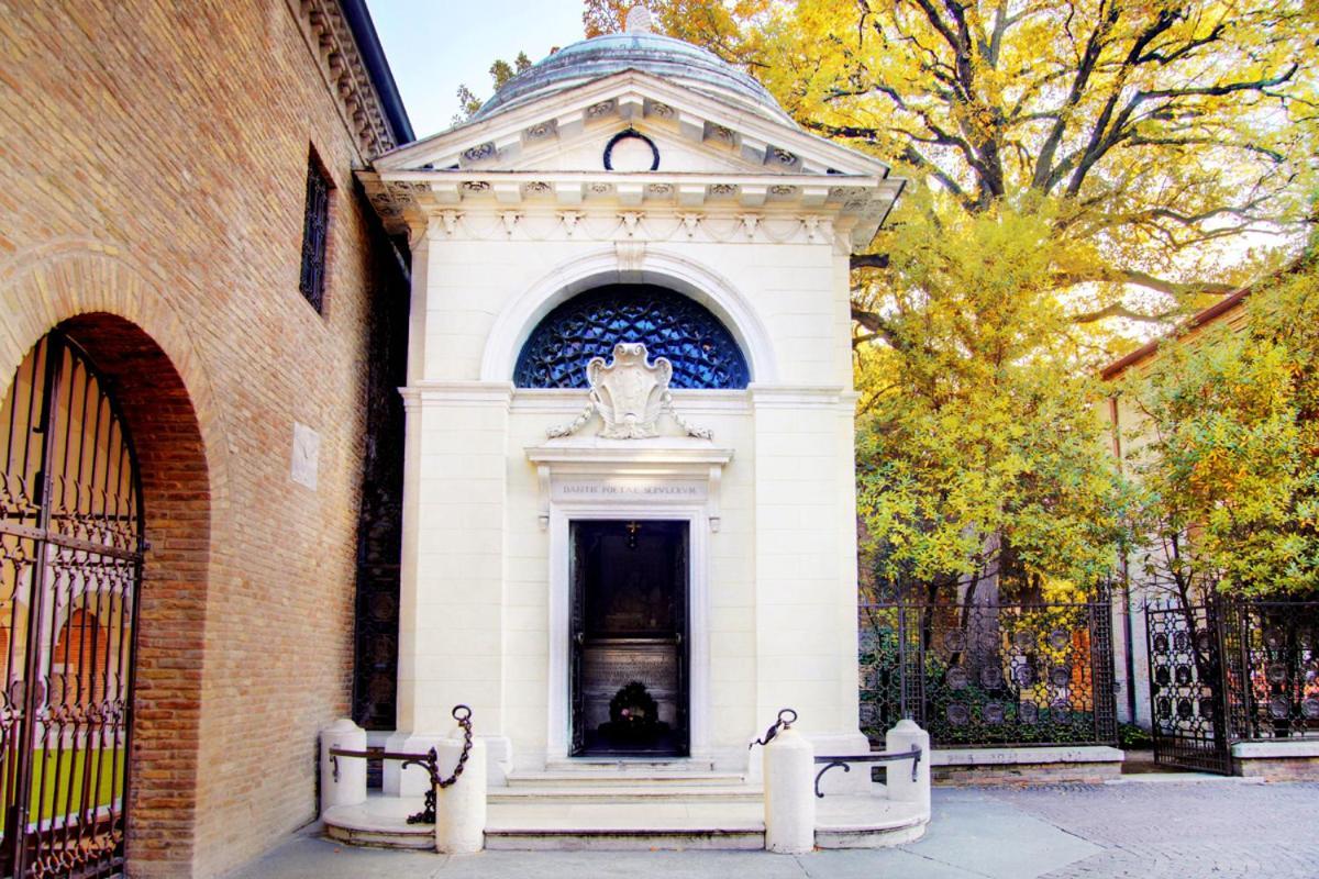 Exclusive Luxury Home With Private Parking Ravenna Eksteriør billede